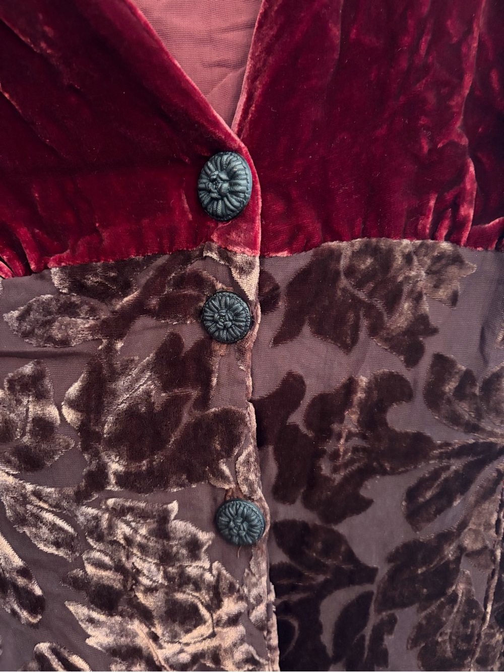 Velvet V-Neck Vest/Top in Deep Red and Brown, M - Picture 4 of 5